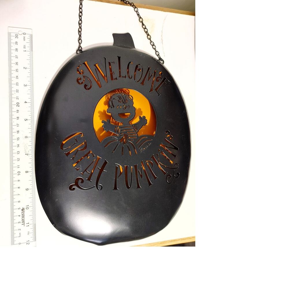 Peanuts Welcome Great Pumpkin Hallmark Halloween Decor Black Metal 3D Door Wall - Picture 5 of 5
